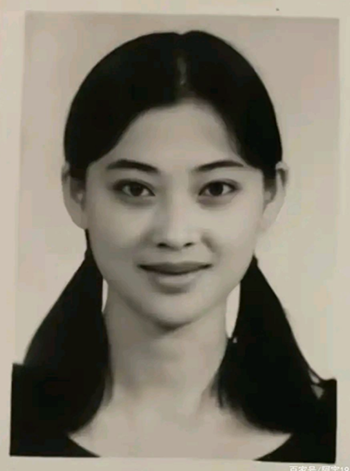 黑白照片